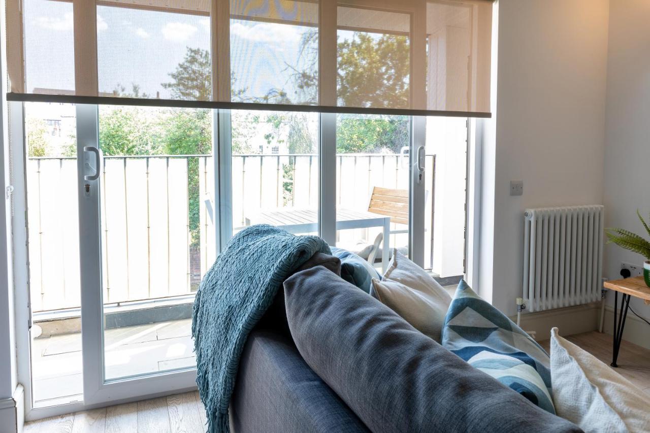 Cosy One Bedroom Apartments With Free Evening Parking Southampton Exterior foto